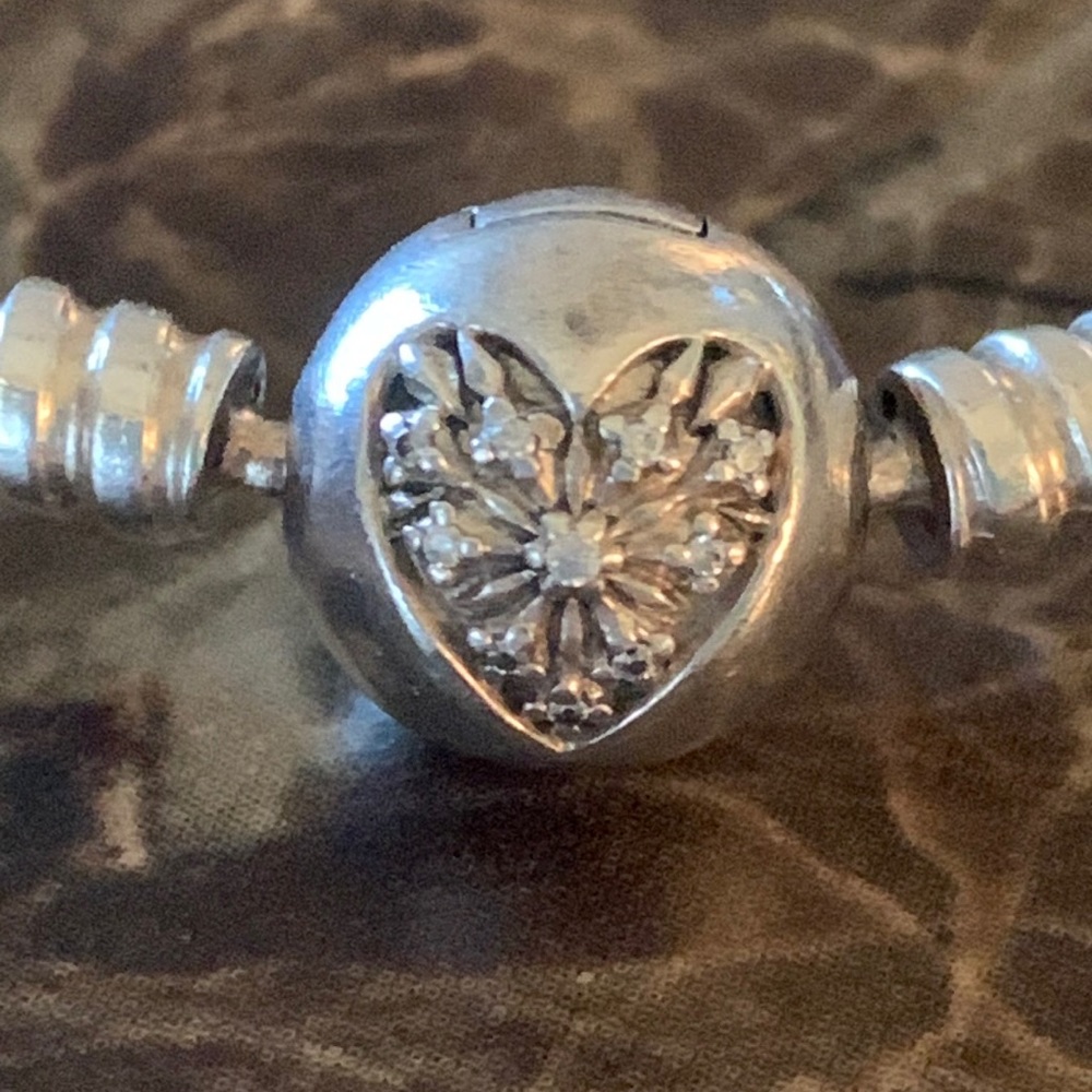 Authentic Pandora Heart of Winter Limited Edition RETIRED Bangle S925 ALE CZ